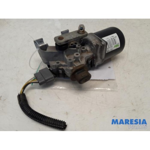 Renault - Clio - Front wiper motor