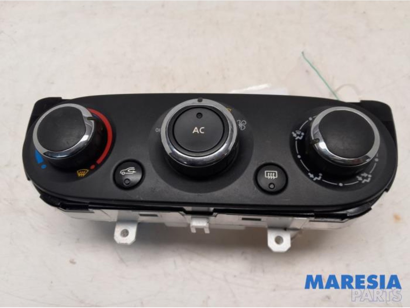 Renault - Clio - Heater control panel