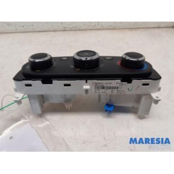 Renault - Clio - Heater control panel