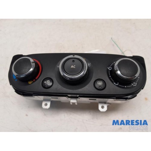 Renault - Clio - Heater control panel