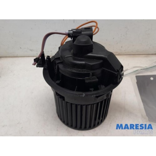 Renault - Clio - Heating and ventilation fan motor