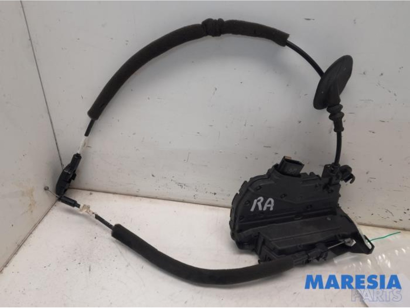 Renault - Clio - Rear door mechanism 4-door, right