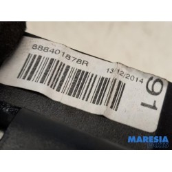 Renault - Clio - Rear seatbelt, right