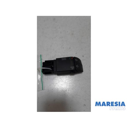 Renault - Clio - Radio remote control