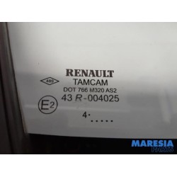 Renault - Clio - Quarter light, front right