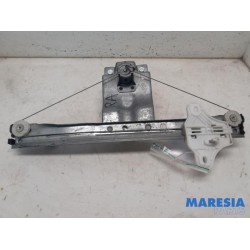 Renault - Clio - Rear door window mechanism 4-door, right