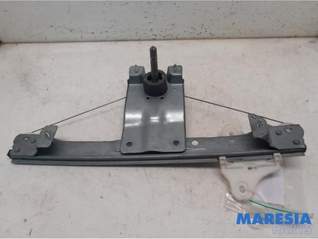 Renault - Clio - Rear door window mechanism 4-door, left