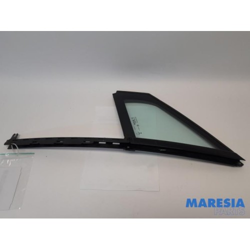 Citroen - DS4 - Quarter light, front left
