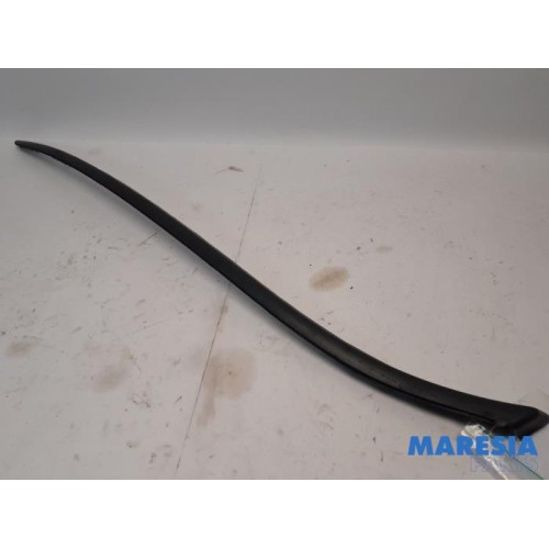 Citroen - DS4 - Frontscreen frame