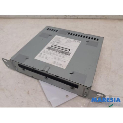 Citroen - DS4 - CD changer