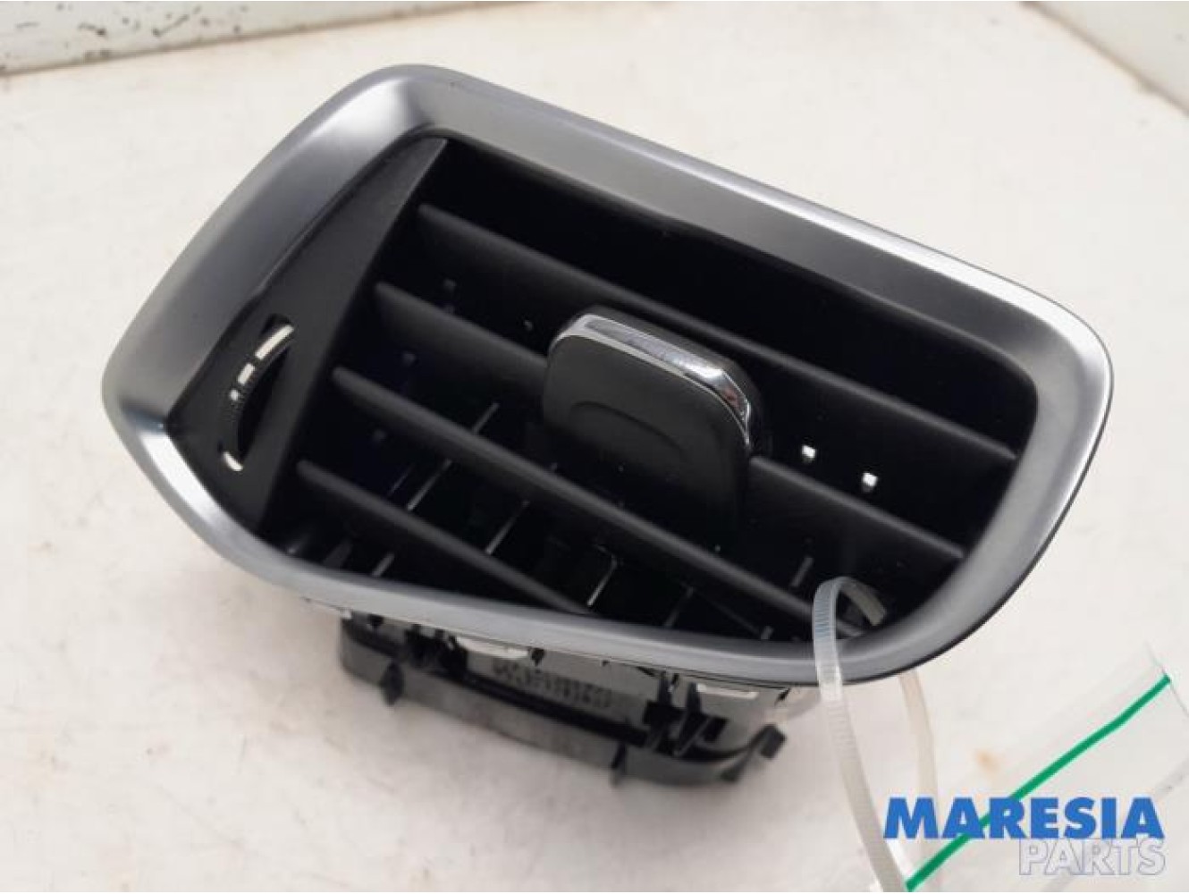 Citroen - DS4 - Dashboard vent