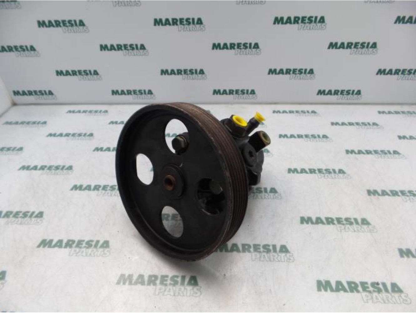 Citroen - Xantia - Power steering pump
