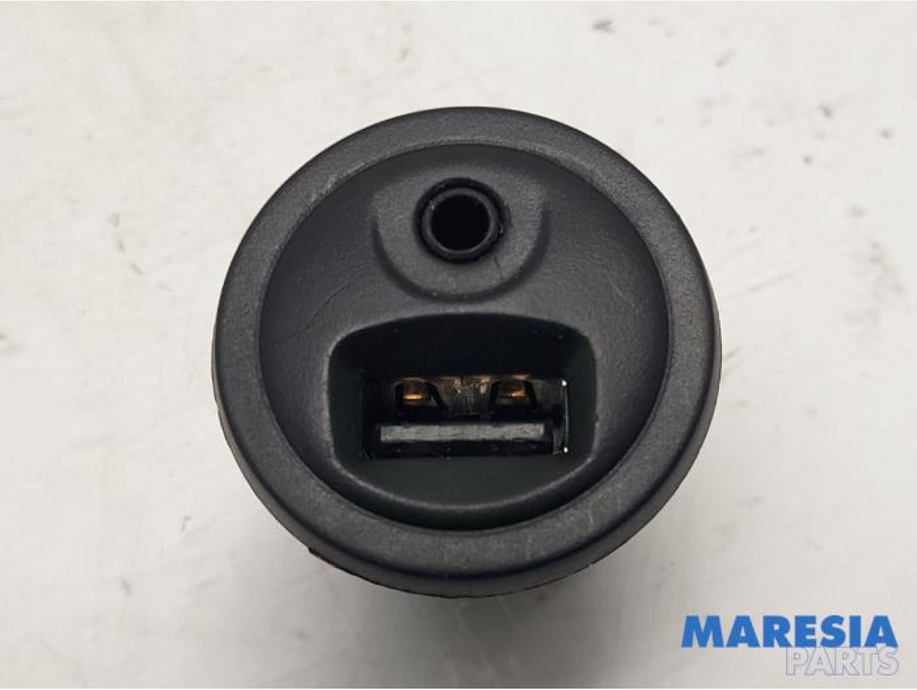 Citroen - DS4 - AUX / USB connection