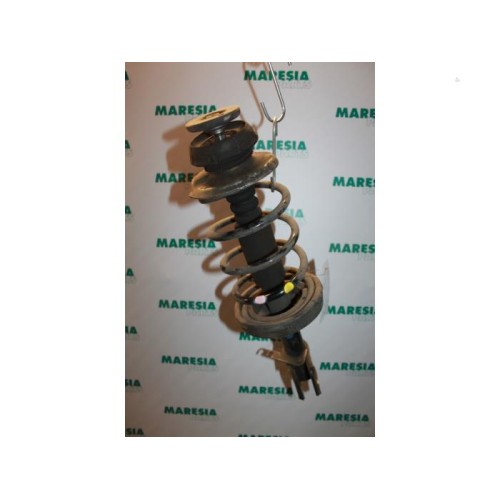 Renault - Kangoo - Front shock absorber rod, right