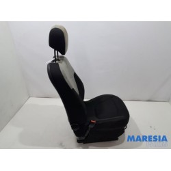 Renault - Captur - Stoel links