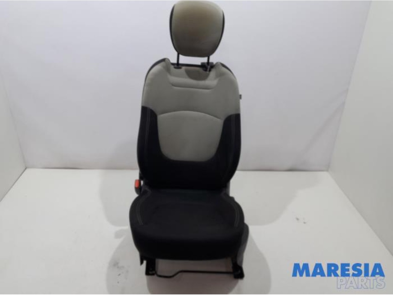 Renault - Captur - Stoel links