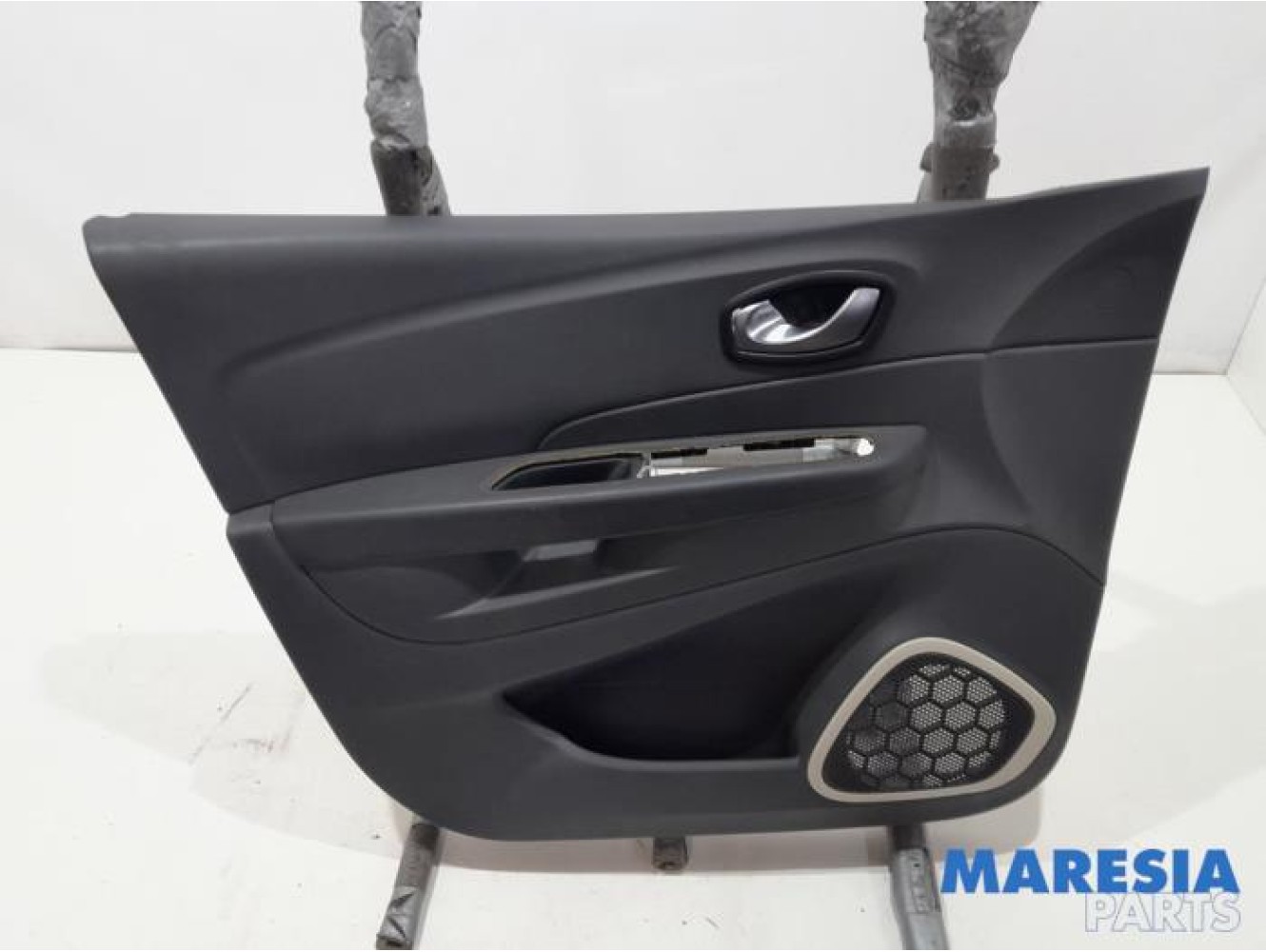 Renault - Captur - Door trim 4-door, front left