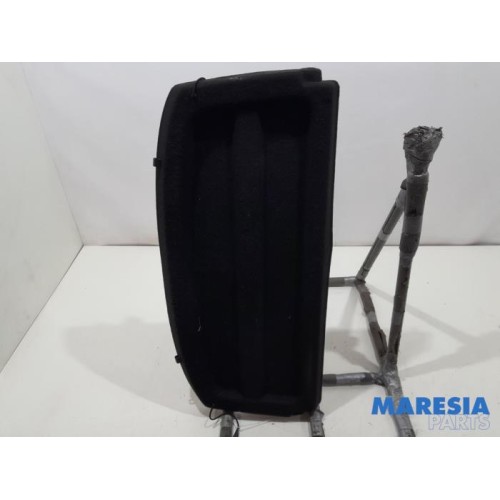 Renault - Captur - Parcel shelf