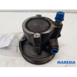 Renault - Espace - Power steering pump