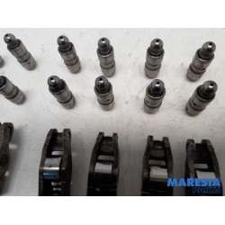 Renault - Espace - Rocker arm