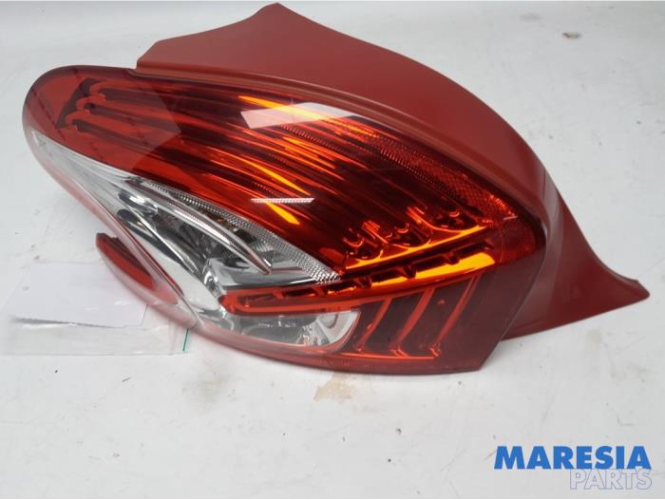 Peugeot - 208 - Achterlicht links