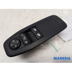 Peugeot - 208 - Multi-functional window switch