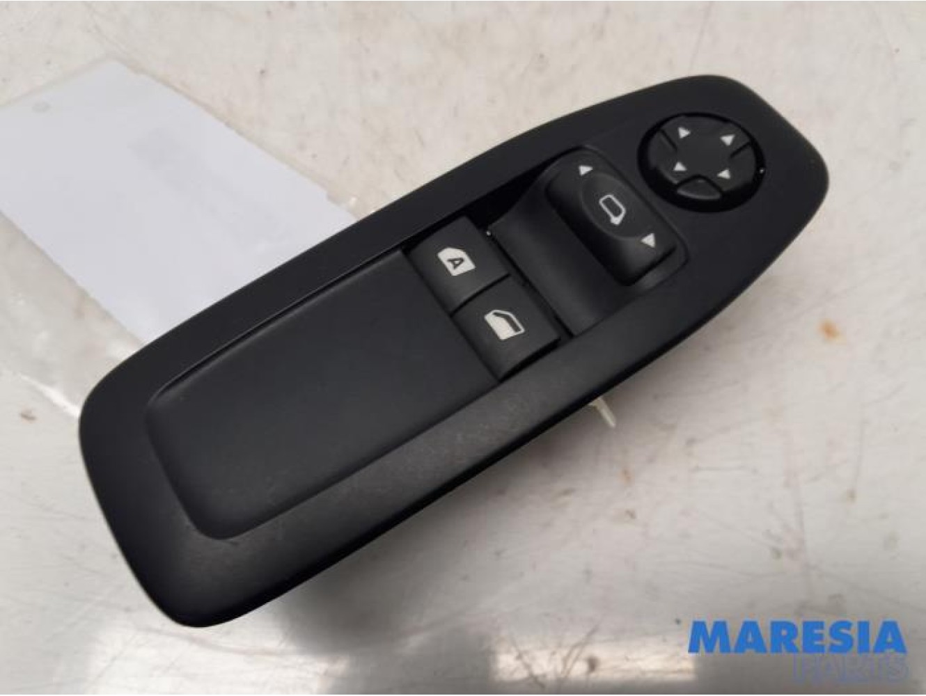 Peugeot - 208 - Multi-functional window switch