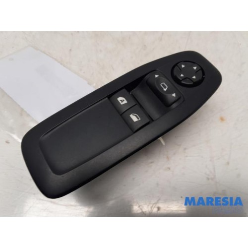 Peugeot - 208 - Multi-functional window switch