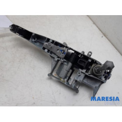 Peugeot - 208 - Door handle 4-door, front left