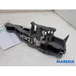 Peugeot - 208 - Front door handle 4-door, right