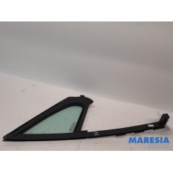Peugeot - 208 - Quarter light, front left