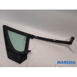 Peugeot - 208 - Quarter light, front right