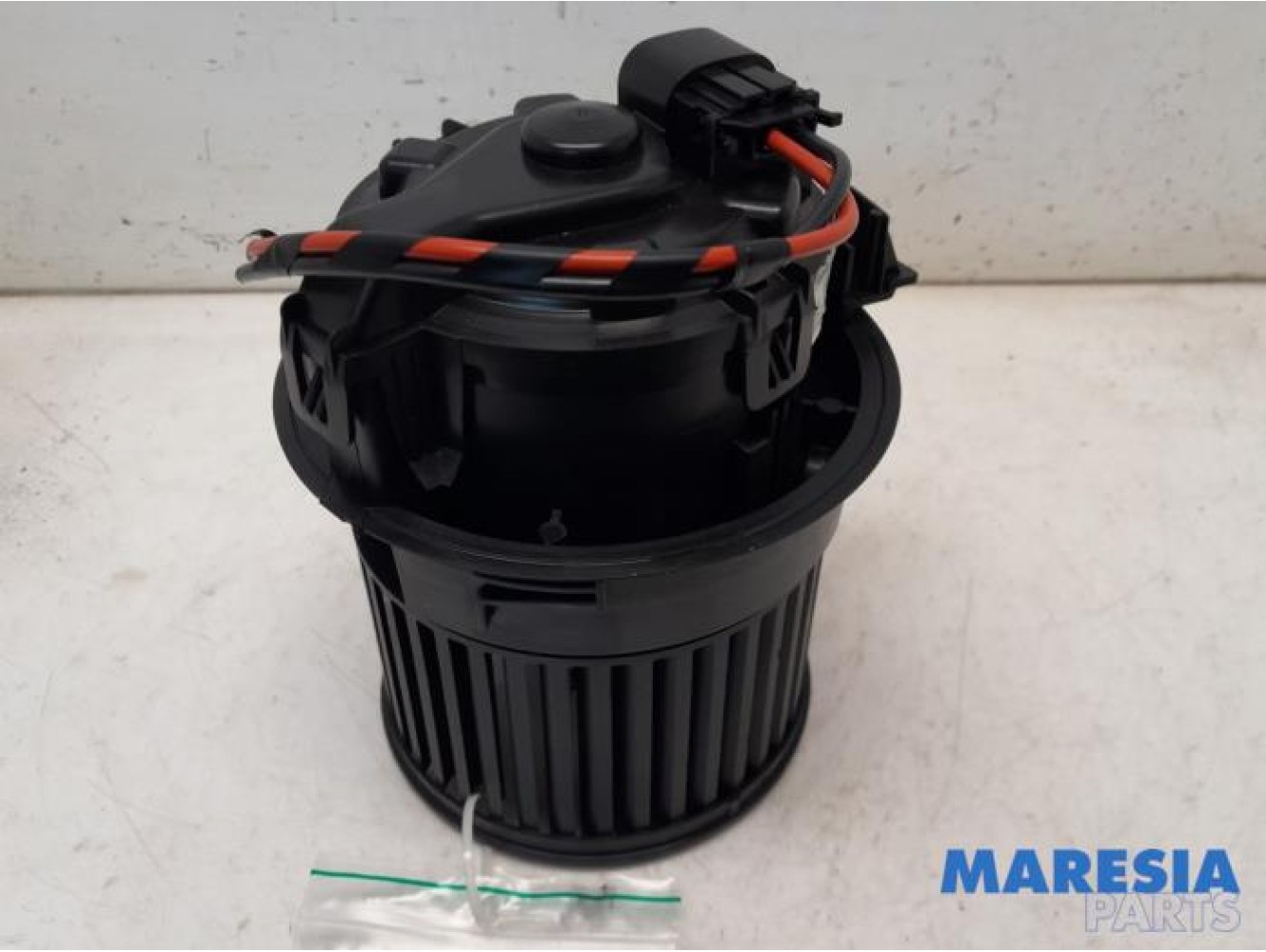 Peugeot - 208 - Heating and ventilation fan motor