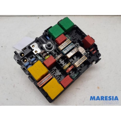 Peugeot - 208 - Fuse box