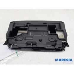 Peugeot - 208 - Radio omlijsting