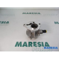 Renault - Megane Scenic - Vacuum pump (diesel)