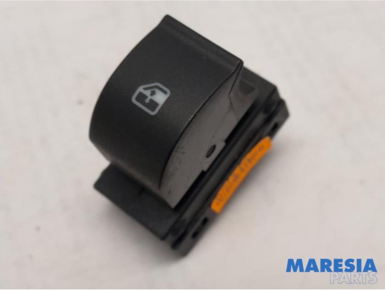 Lancia - Delta - Electric window switch