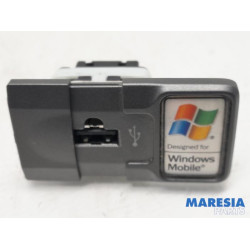 Lancia - Delta - AUX/USB aansluiting