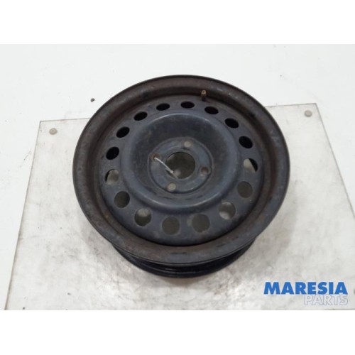 Renault - Clio - Wheel