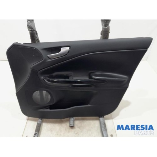 Alfa Romeo - Giulietta - Portierbekleding 4Deurs rechts-voor