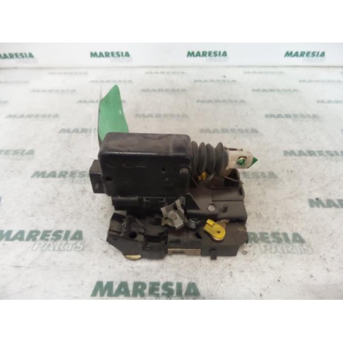Renault - Kangoo - Door lock mechanism 2-door, left