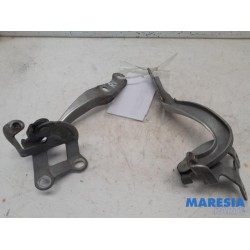 Citroen - C1 - Bonnet Hinge