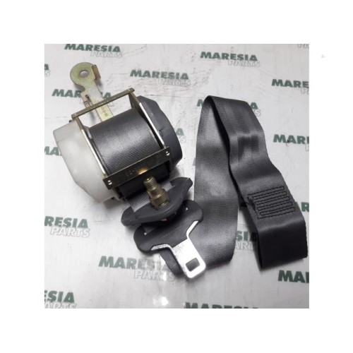 Renault - Clio - Front seatbelt, right