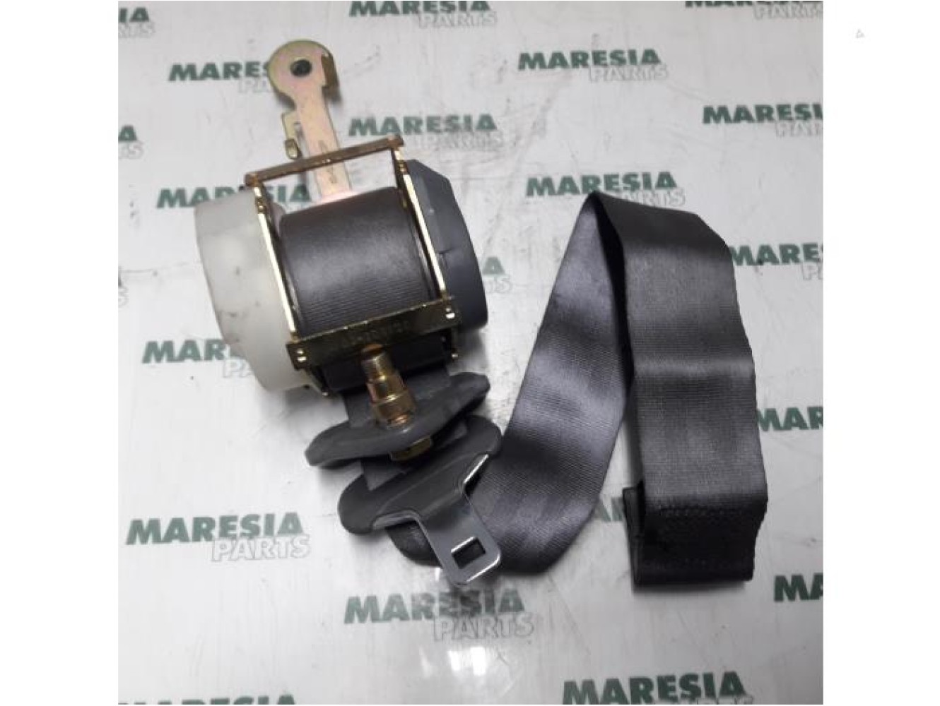 Renault - Clio - Front seatbelt, right