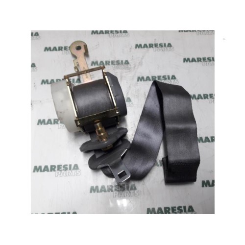Renault - Clio - Front seatbelt, right