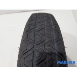Alfa Romeo - Giulietta - Krikset + reservewiel