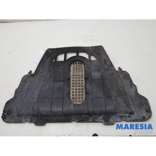 Alfa Romeo - Giulietta - Motor Beschermplaat