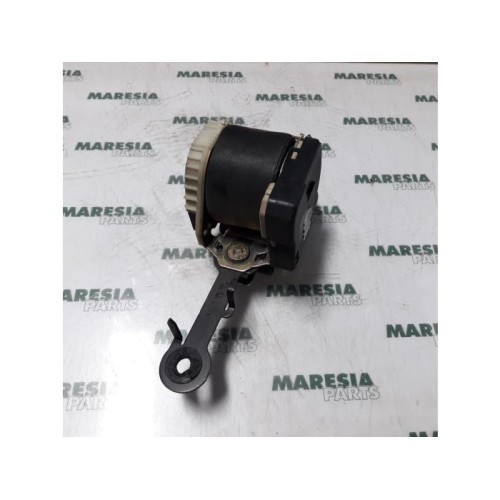 Renault - Clio - Front seatbelt, right