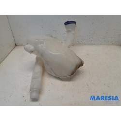 Peugeot - 208 - Front windscreen washer reservoir