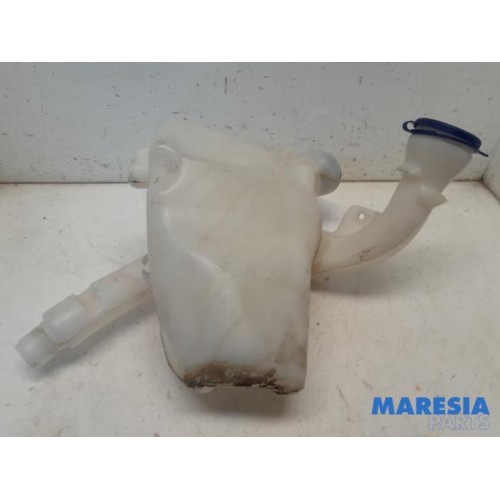 Peugeot - 208 - Front windscreen washer reservoir